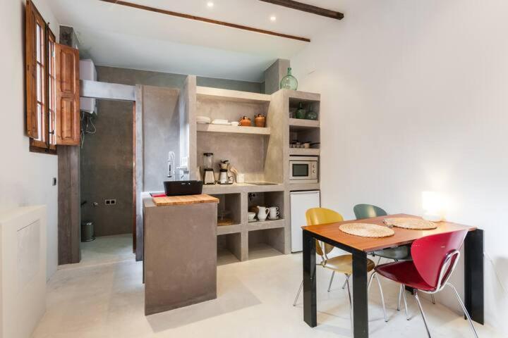 Casita Artista En Bello Edificio Barrio Ruzafa Walencja Zewnętrze zdjęcie